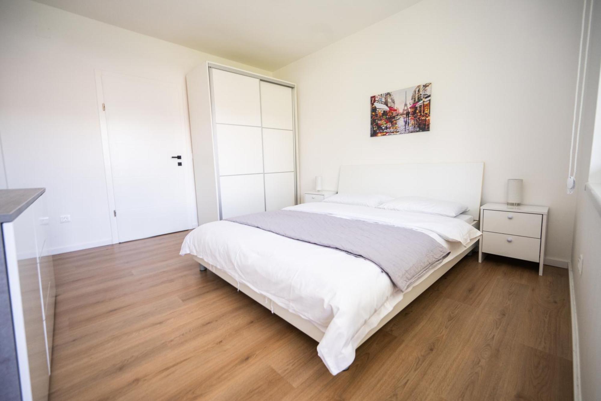 Bright 2Bdr Apartment With Balcony - Free Parking 塞拉耶佛 外观 照片
